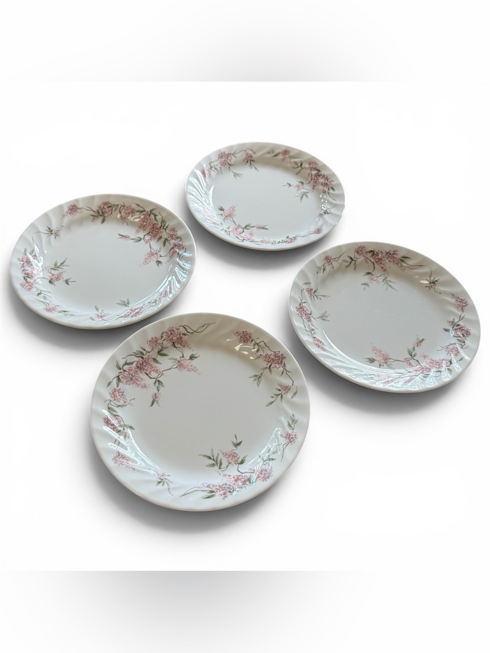 Vintage Corelle Wisteria Set of 4 Salad / Side Plates Discontinued White Purple
